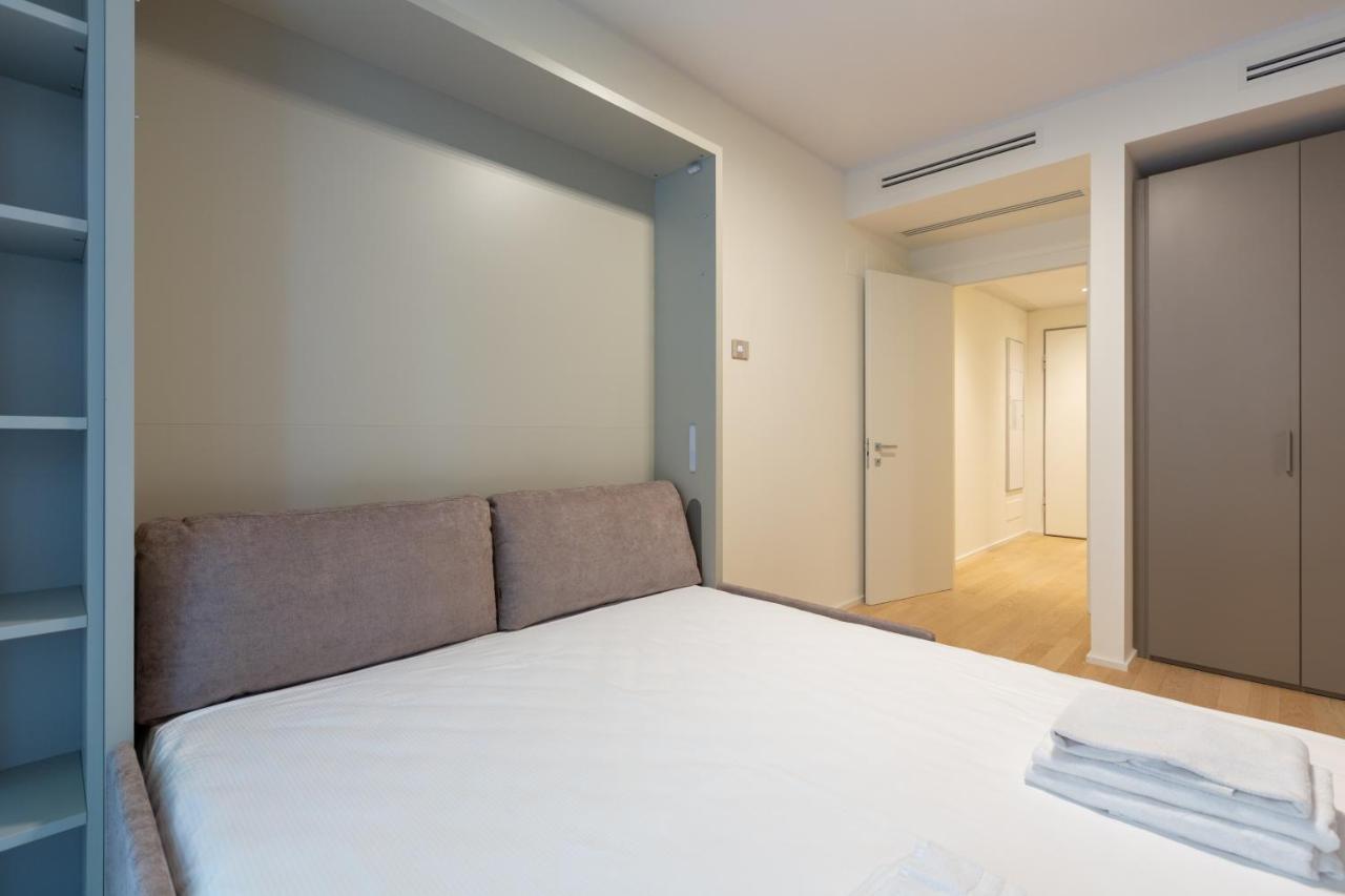 Cozy Flat With Parking Appartement Milaan Buitenkant foto